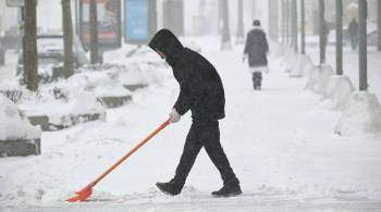 Россияне начали скупать лопаты в ожидании снегопадов