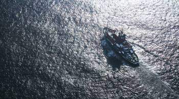 При крушении судна у берегов Канады погибли не менее четырех человек