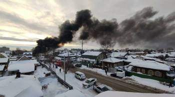В Новосибирске потушили загоревшуюся цистерну с бензином