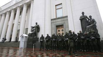 Перед вылетом Зеленского в США в Киеве прошли сразу два митинга