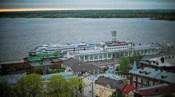 В Нижнем Новгороде судно, измеряющее дно, село на мель