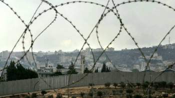 Более 150 палестинских заключенных в Израиле объявили голодовку