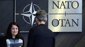 НАТО продолжит помогать Украине, заявил Столтенберг