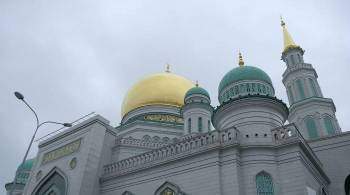 Участница откровенной фотосессии на фоне мечети в Москве объяснила поступок