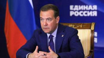 Медведев потребовал расследовать преступления в колониях