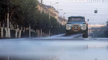 Коммунальные службы Москвы чаще поливают дороги из-за жары