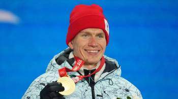 Большунов запретил прикасаться к своей золотой медали до конца Олимпиады