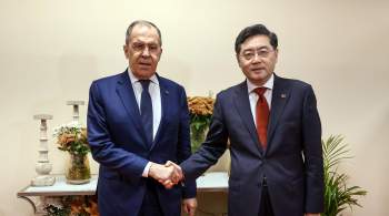 Лавров начал переговоры с главой МИД Китая Цинь Ганом