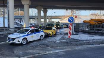 На Шмитовском проезде в Москве столкнулись семь автомобилей