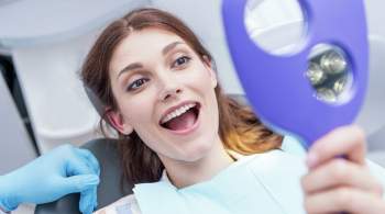 Стоматолог рассказал, что влияет на цвет зубов