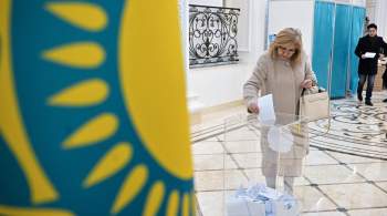 Граждане Казахстана голосуют на выборах президента республики в Москве