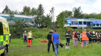 Названа возможная причина столкновения поездов в Чехии