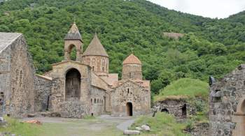 СМИ: Азербайджану нет смысла разрушать армянские памятники в Карабахе 
