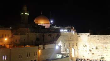 СМИ: на Храмовой горе в Иерусалиме забаррикадировались палестинцы