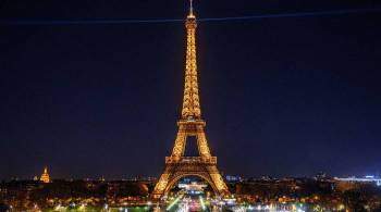 В Париже отменили праздничные мероприятия в честь Нового года 