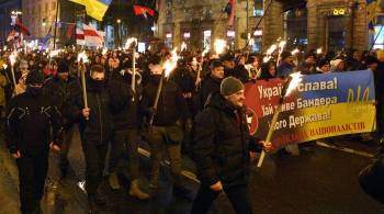 Лукашенко назвал марши неонацистов на Украине неприемлемыми для Белоруссии