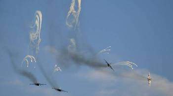 Летчики Белоруссии и России провели условный воздушный бой пара на пару