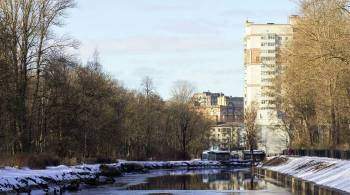 Эксперты объяснили причину затопления набережной Смоленки в Петербурге
