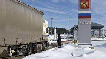На российско-украинской границе образовалась очередь из сотен грузовиков