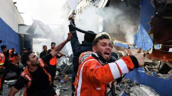 На заводе в секторе Газа вспыхнул пожар после ударов израильских ВВС