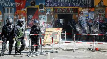 В Берлине более 20 полицейских пострадали в столкновении с леворадикалами