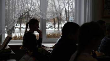 В петербургской гимназии прокомментировали увольнение учительницы