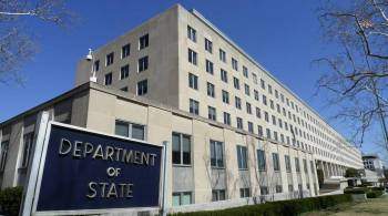 США продолжат оказывать военную помощь Украине, заявили в Госдепе