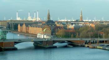 Дания не может устоять перед ультиматумами Киева, заявил посол России