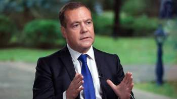 Медведев оценил идею обязательного голосования
