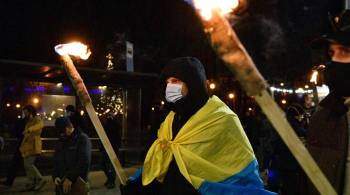 В Киеве завершилось шествие националистов в честь Бандеры