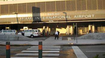В нише шасси самолета в аэропорту Майами обнаружили безбилетника