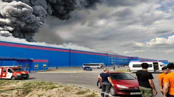 В Екатеринбурге локализовали пожар на складе с пластиком