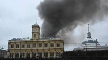 Полицейские спасли семь человек из пожара на московском складе