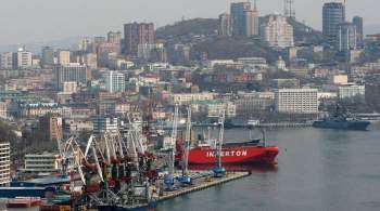 Во Владивостоке начали проверку из-за  неправильных  флагов к Дню Победы