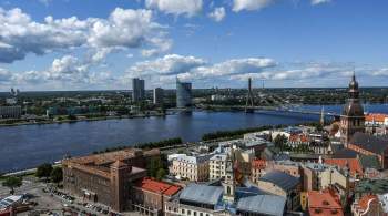 В Латвии прошла акция протеста против вакцинации от COVID-19