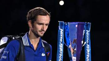 Медведев проиграл Звереву в финале итогового турнира ATP