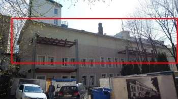 В Хамовниках демонтировали незаконную надстройку здания 