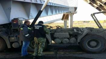 СК показал видео с места обрушения пешеходного перехода в Пермском крае