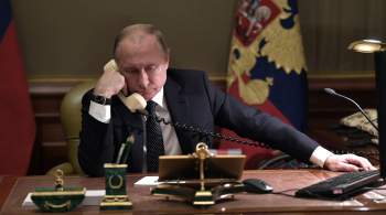 Путин сообщил, что постоянно на связи с командирами из зоны спецоперации 