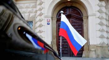 Захарова обвинила Чехию в нарушении Венской конвенции