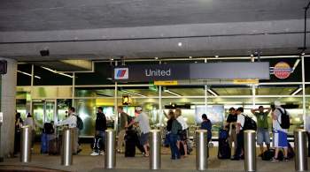 Аэропорт в Нью-Йорке приостановил отправку самолетов после взрыва на мосту 