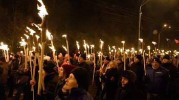 В Киеве началось факельное шествие в честь Бандеры