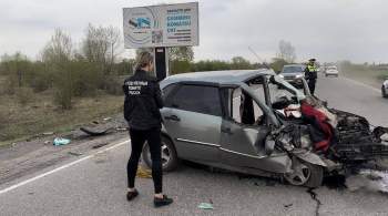 Два автомобиля столкнулись на трассе в Кузбассе, погибла судебный пристав