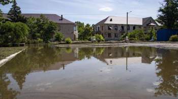 В Новокаховском округе уровень воды снизился на 2,5 метра, сообщил Сальдо