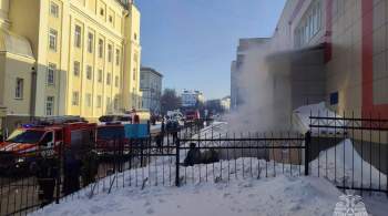 В Новосибирске вспыхнул пожар в подвале гимназии 