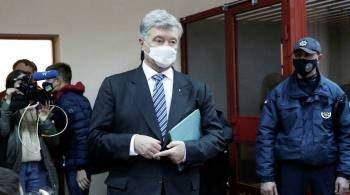 Киевский суд начал избирать меру пресечения Порошенко
