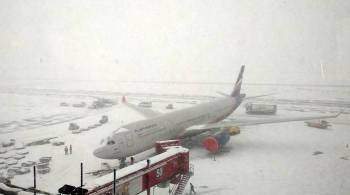 В московских аэропортах задержали и отменили более 180 рейсов