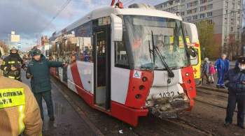 Число пострадавших при столкновении трамваев в Петербурге увеличилось до 16
