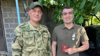 Хирурга из Дагестана наградили медалью за спасение раненых в зоне СВО