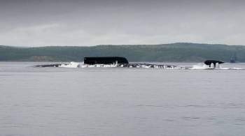 Российская атомная подлодка провела торпедную стрельбу в Баренцевом море